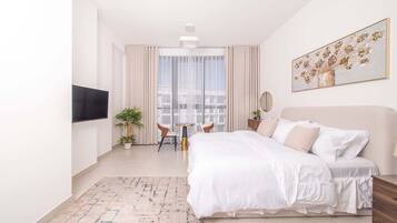 Iron/ironing board, WiFi (free), bed sheets