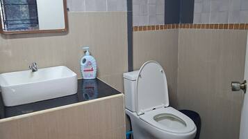 淋浴设施、毛巾