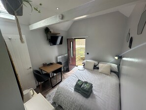 1 Schlafzimmer, Internetzugang, Bettwäsche