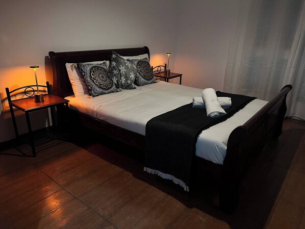3 Schlafzimmer, Bügeleisen/Bügelbrett, Internetzugang, Bettwäsche