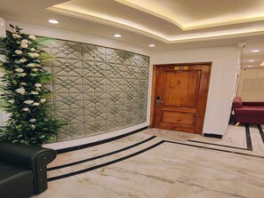 Interior - Palette Hotel Cecil by Checkin Srinagar (Srinagar)