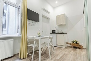 Eenvoudig appartement | Een strijkplank/strijkijzer, gratis wifi