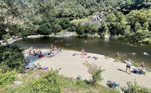 Newly renovated Ardèche house for lovers, family and friends