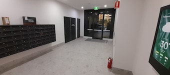 Sydney Metro Tallawong Holiday Apartment-Entire (Great location)