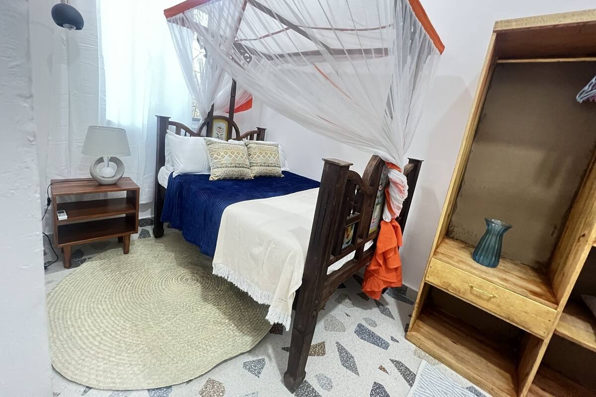 Comfort Apartment, 1 Bedroom, Kitchenette, Garden View | Iron/ironing board, WiFi (free), individually decorated