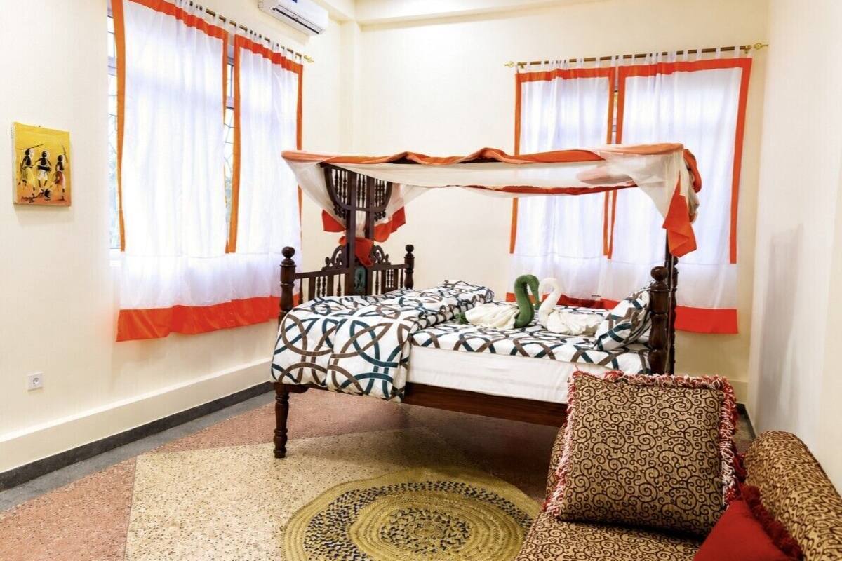 Comfort Apartment, 1 King Bed, Garden View