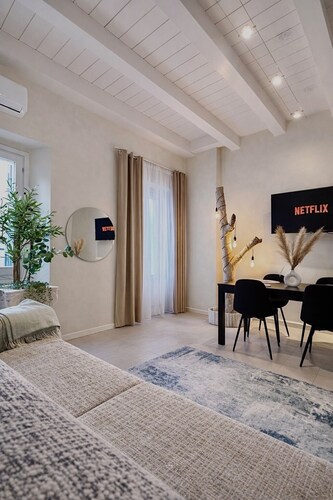 Rossini's Nest: Luxury downtown+Terrazzo and Garage
