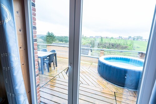 Retreat with Jacuzzi near the Dams