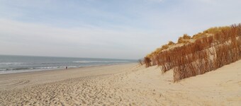 Dune Chalet between Golf course and Sea Beach