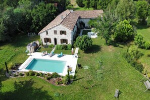 Exterior - Holiday home in Pardaillan with private pool (Pardaillan)