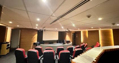 Room-adahkumaya Luxury Suites Plus