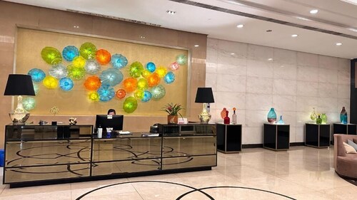 Room-adahkumaya Luxury Suites Plus