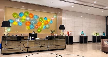 Room-adahkumaya Luxury Suites Plus