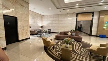 Rom, 1 soverom, balkong, hageutsikt | Innvendig