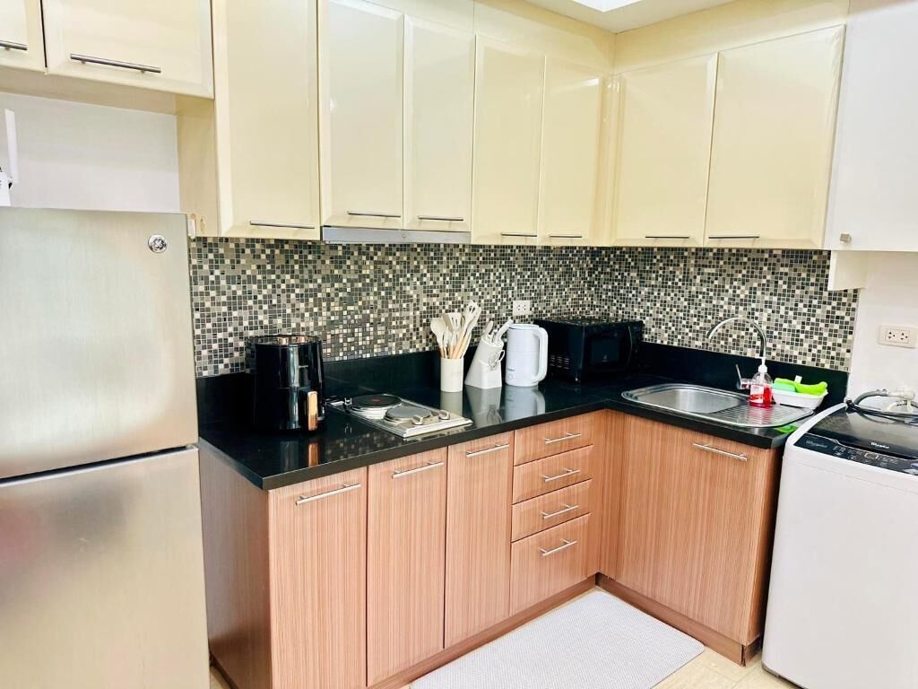 Rom, 1 soverom, balkong, hageutsikt | Innvendig