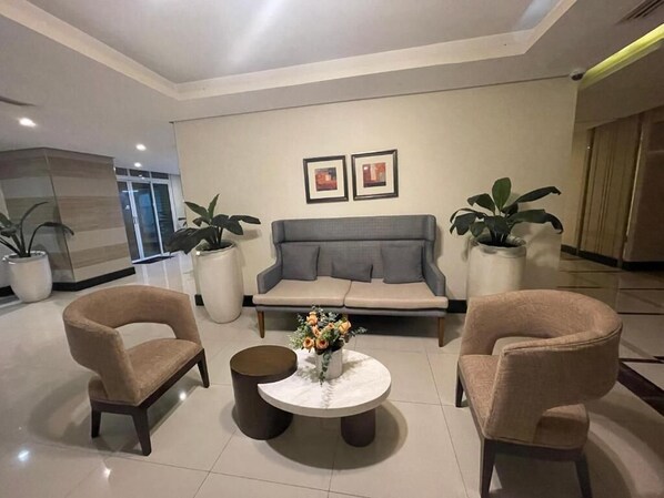 Interior - Room-adahkumaya Luxury Suites Plus (Taguig)