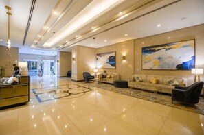 Room, 1 Bedroom, Balcony, Garden View | Lobby