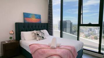 Iron/ironing board, WiFi