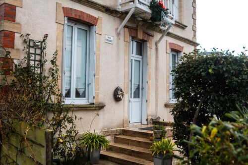 Holiday Home “Villa Esperance” with Wi-Fi