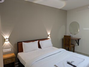 Deluxe Room - Vista by Booksy One (Kollam)