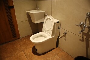 Classic Room | Bathroom | Towels
