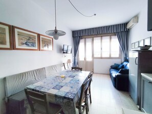 Dining - Stylish apartment near the beach (Lido di Jesolo)