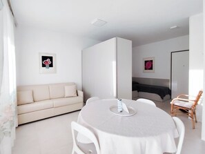 Interior - Comfortable studio near Piazza Nember (Lido di Jesolo)