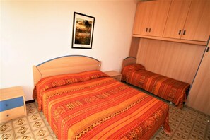 2 bedrooms - Apartment with pool access and balcony (Lido di Jesolo)