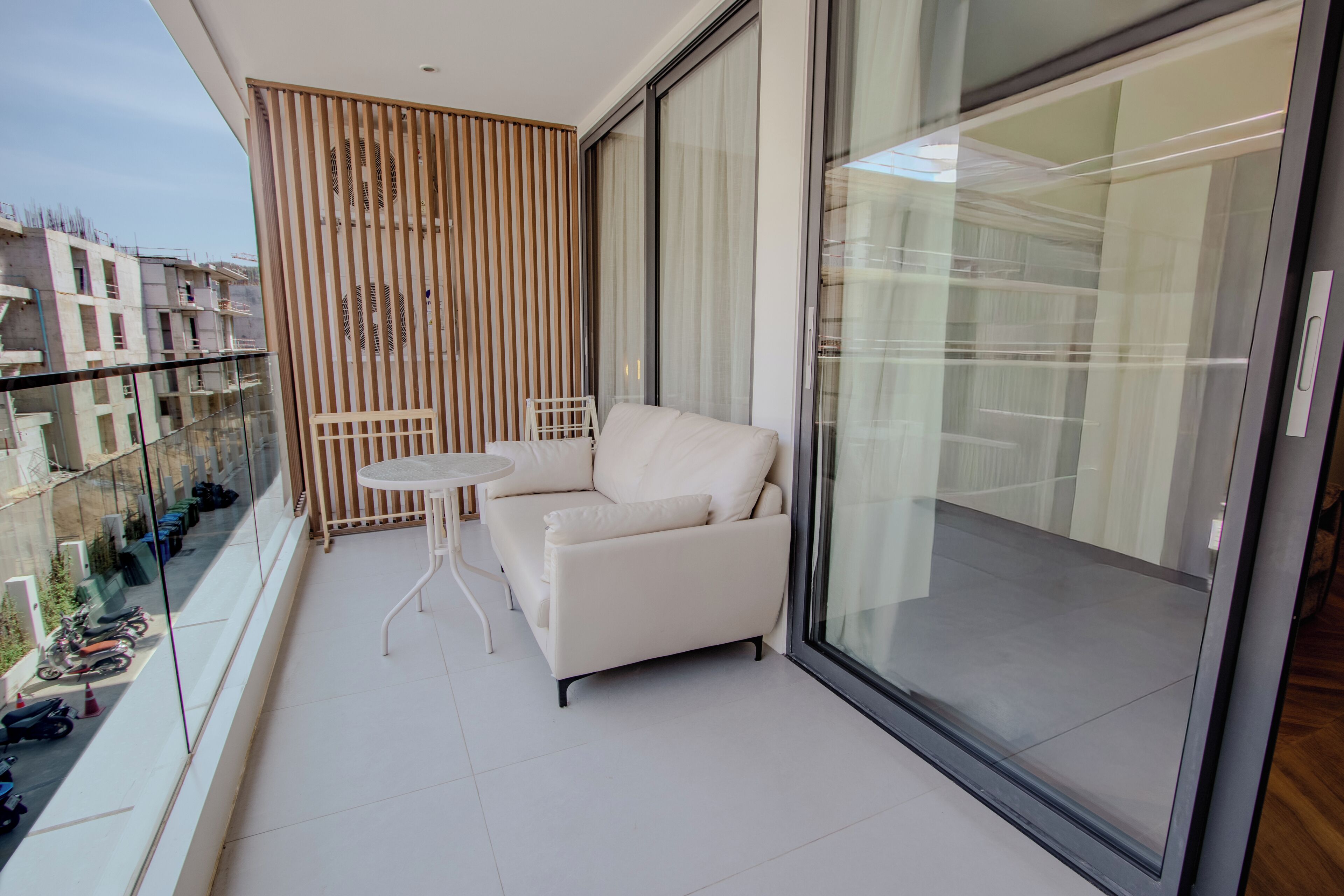 Standard Suite, 1 King Bed | Balcony