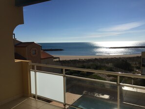 Property grounds - Duplex apartment, sleeps 6, balcony, sea view (Valras-Plage)