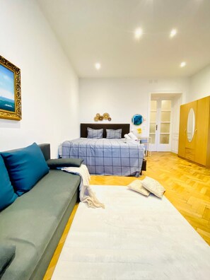 Basic-Apartment | Bügeleisen/Bügelbrett