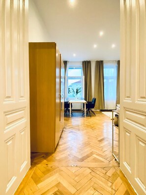 Basic-Apartment | Bügeleisen/Bügelbrett