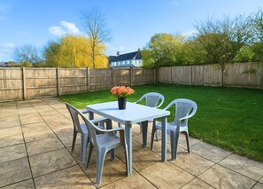 Khu ẩm thực ngoài trời