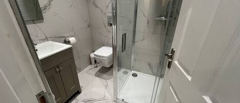 Casa Classic, animali ammessi, lato giardino | Bagno