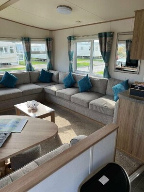 Living area - Tattershall Lakes Country Park - Holiday Accommodation 16405 (Lincoln)