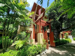 Ngoại thất