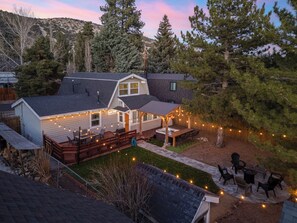 Outdoor dining - Cozy Big Bear Cabin w/ Hot Tub, Firepit & Fireplace Near the Lake (Big Bear)