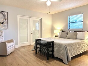 4 bedrooms, desk, iron/ironing board, travel cot - Sarasota Family Home | Private Heated Pool | Relax (Sarasota)