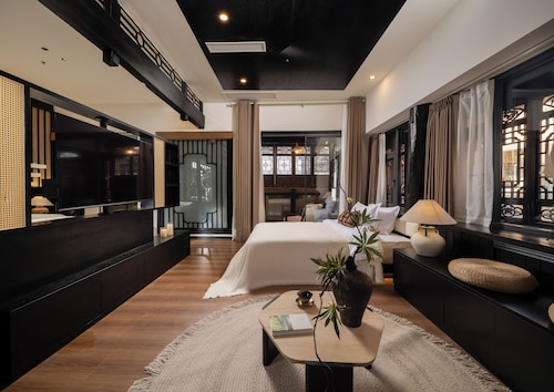 Lijing Yunman Sky Cloud lnn