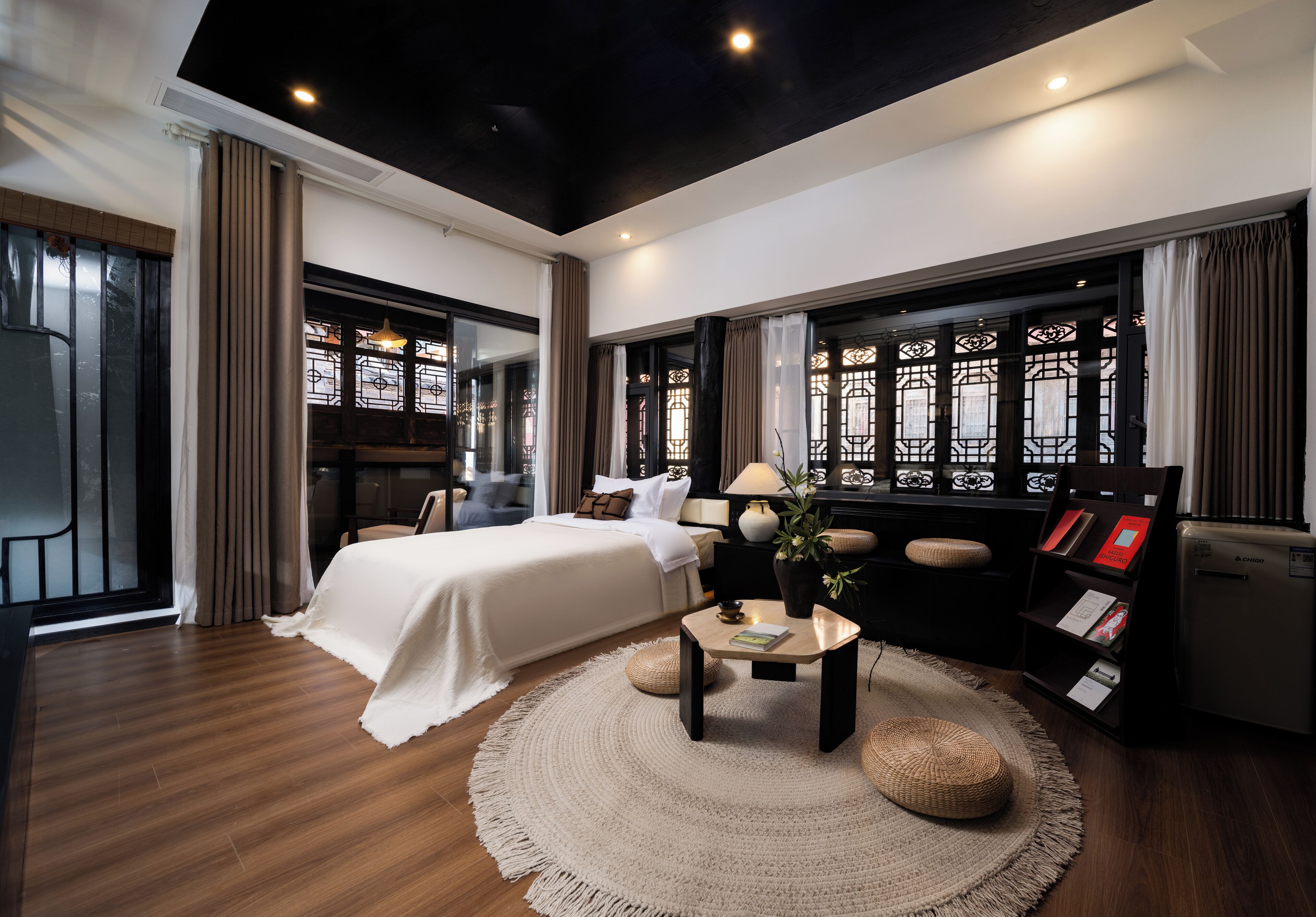 舒適三人房, 陽台, 城市景觀 | 筆電工作空間、遮光布/窗簾、隔音、熨斗/熨衣板