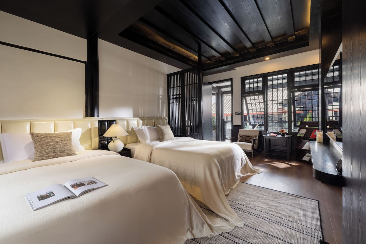 Classic Twin Room, Courtyard View | Laptop workspace, blackout curtains, soundproofing, iron/ironing board