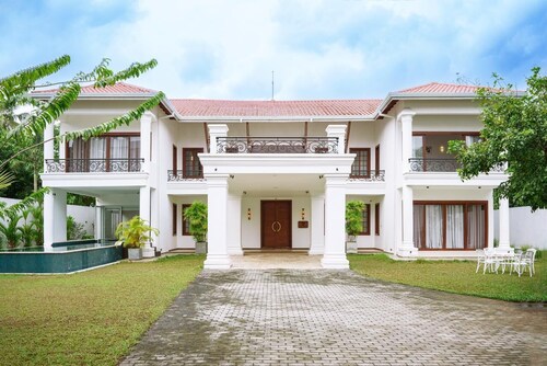 5 BR luxury Villa with Private Pool
Entire villa in Colombo, Sri Lanka