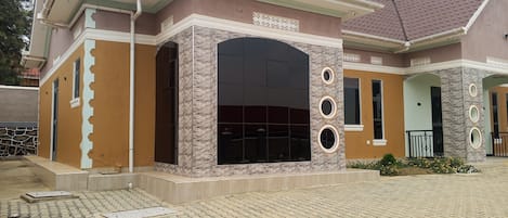 Tempat bermain anak - outdoor