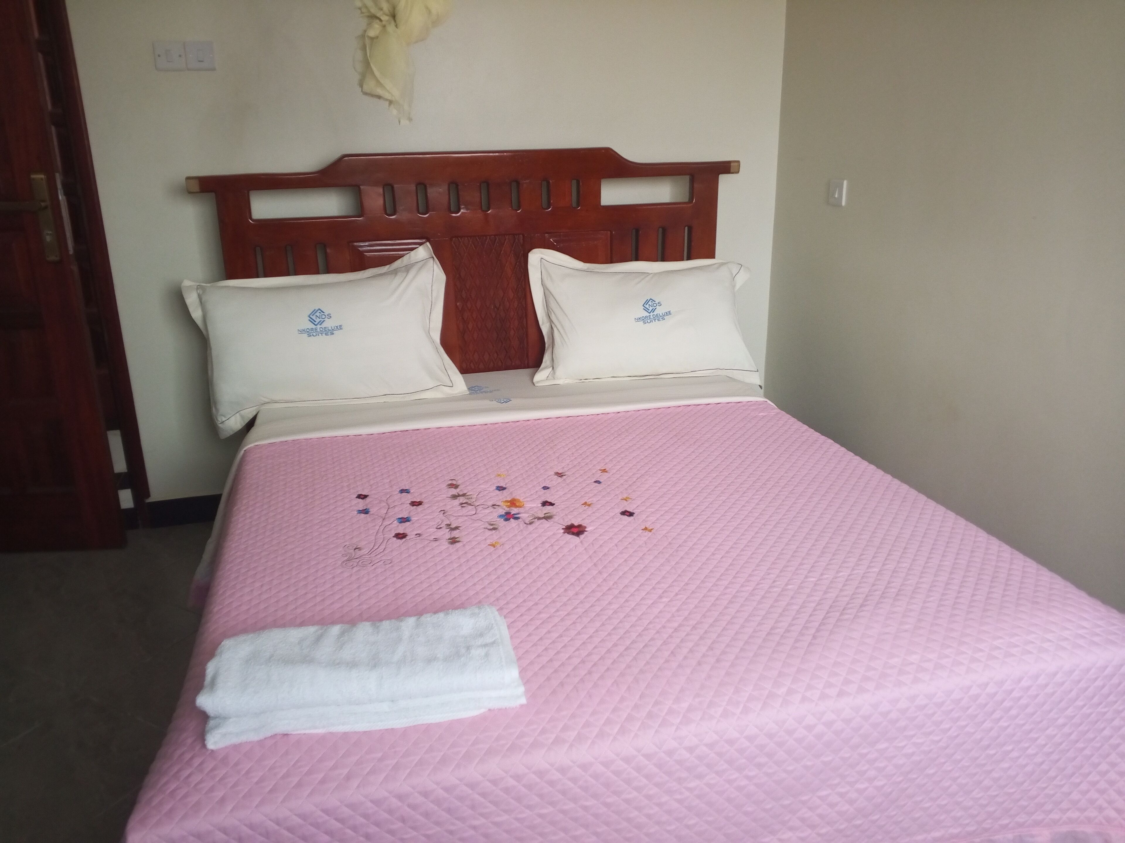 Comfort-Doppelzimmer, Parkblick | Zimmersafe, Bügeleisen/Bügelbrett, kostenloses WLAN