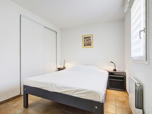 2 bedrooms, iron/ironing board, free WiFi - Duplex villa air-conditioned,  for 4 pers, with garden (Homps)