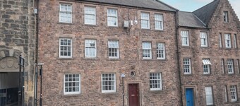 Bow Apartment