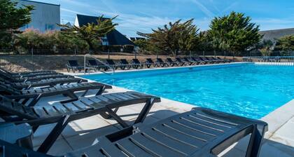 Cottage view apartment for 5 people, 100m from the beach