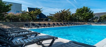 Cottage for 4 people, ocean view, 100m from the beach