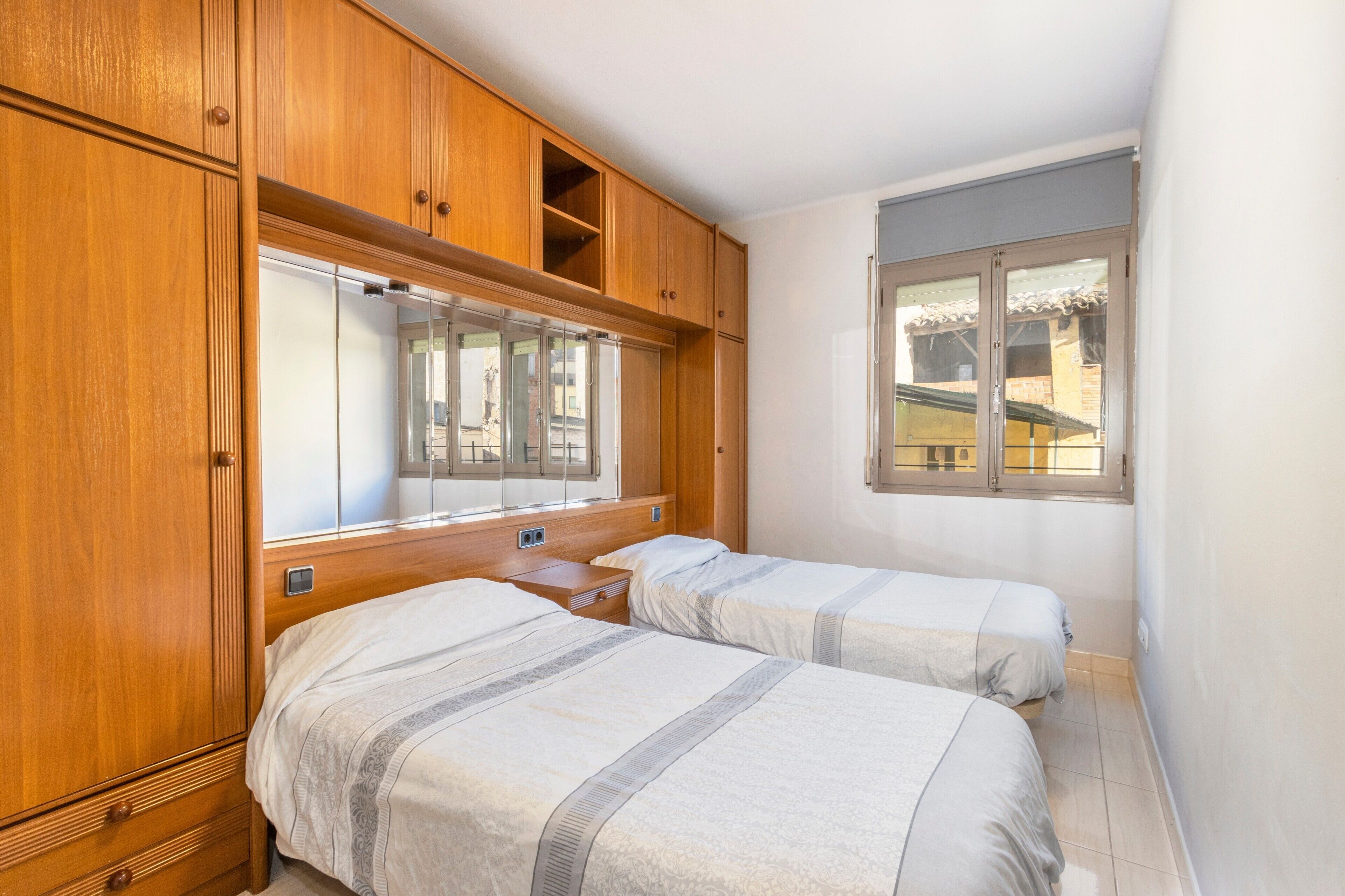 3 dormitorios, tabla de planchar con plancha, wifi y ropa de cama