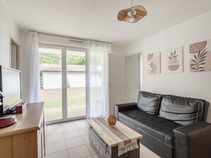 TV - Apt for 7 pers in a residence with pool (Ondres)